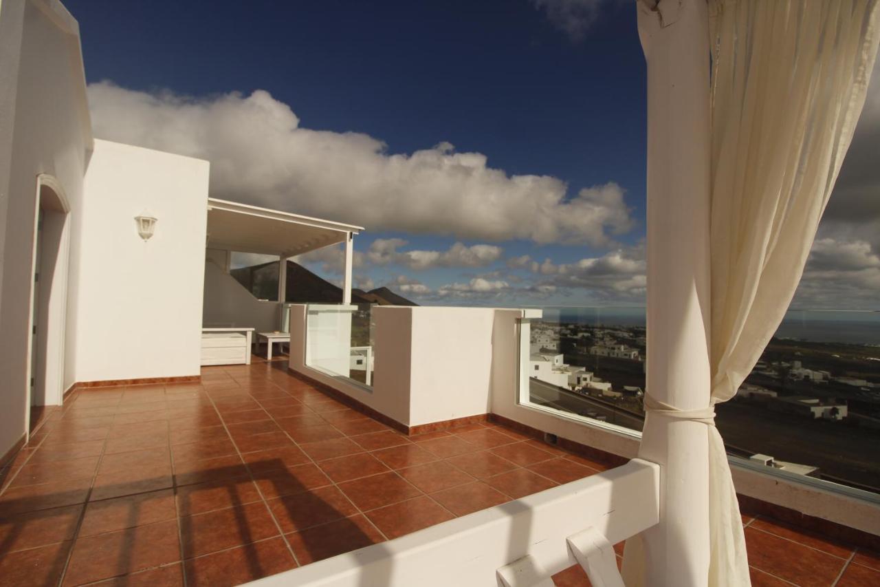 Complejo Oasis La Asomada Villa Tias Exterior photo
